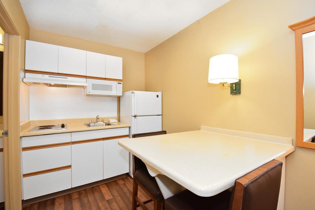 Extended Stay America Select Suites - Raleigh - Research Triangle Park - Hwy 55 Durham Exterior foto